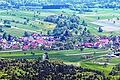 Die Besonderheiten der Kulturlandschaft Steigerwald herausarbeiten, das ist das Ziel der Kulturlandschaftsinventarisation, mit deren Ergebnissen sich die Region im Idealfall um das Siegel als UNESCO-Weltkulturerbe bewerben will. Ein typisches Beispiel der Kulturlandschaft ist Fatschenbrunn, entstanden als Rodungsinsel. Hier hat sich beispielsweise die Baumfeldkultur erhalten.
