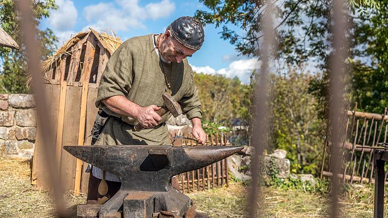 Mittelalterliche Handwerkskunst gab es bei den Festspielen zu bestaunen. Mittelalterliche Handwerkskunst gab es bei den Festspielen zu bestaunen.