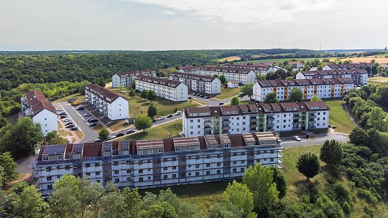Wohnraum in Kitzingen bleibt knapp, auch wenn das Angebot (wie hier in den Marshall Heights) in den vergangenen Jahren deutlich gewachsen ist. Wohnraum in Kitzingen bleibt knapp, auch wenn das Angebot (wie hier in den Marshall Heights) in den vergangenen Jahren deutlich gewachsen ist.