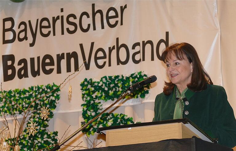 Beim Landfrauentag 2023 referierte MdEP Marlene Mortler darüber, wie Frauen das Dorf bewegen.