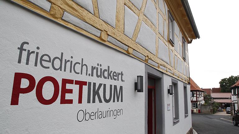 Das Friedrich Rückert Poetikum in Oberlauringen wurde Ende April 2017 eröffnet. Bisher besuchten es schon weit über 2000 Menschen. Das Friedrich Rückert Poetikum in Oberlauringen wurde Ende April 2017 eröffnet. Bisher besuchten es schon weit über 2000 Menschen.