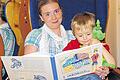 Ein Buch, das Mut macht: Anja Wondraschek hat für Sohn Fenris das Kinderbuch &bdquo;Jaron und der Nadelkönig&ldquo; geschrieben.