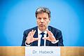 Robert Habeck.jpeg       -  Wirtschaftsminister Robert Habeck. Aus seinem Ministerium heißt es: Maßgabe aller Entscheidungen in der Energiekrise sei immer die Versorgungssicherheit gewesen.