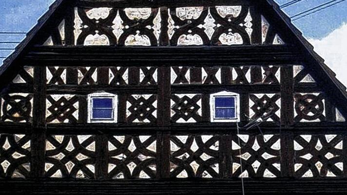 Fachwerk: Auch die Hausfassade galt schon in früheren Jahrhunderten als Statussymbol. Je üppiger verziert, desto reicher der stolze Besitzer. Fachwerk: Auch die Hausfassade galt schon in früheren Jahrhunderten als Statussymbol. Je üppiger verziert, desto reicher der stolze Besitzer.