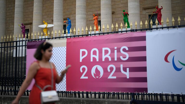 Vor den Olympischen Spielen Paris 2024 - Die Vorfreude auf die Olympischen Spiele in Paris ist durch die politische Lage in Frankreich getrübt. Vor den Olympischen Spielen Paris 2024 - Die Vorfreude auf die Olympischen Spiele in Paris ist durch die politische Lage in Frankreich getrübt.
