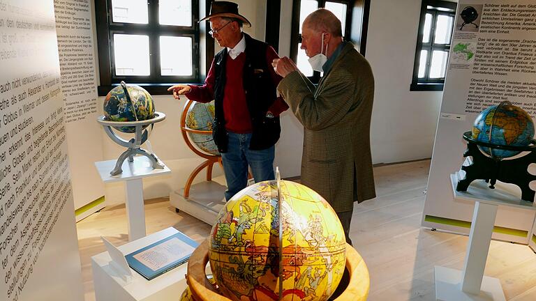 Ausgestellt sind im Museum auch Nachbildungen der Globen von Johann Schöner. Die Originale sind um das Jahr 1515 entstanden.