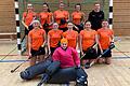 Stehen vor dem Aufstieg in die 2. Regionalliga: Die Frauen des Hockeyklubs Schweinfurt mit (hinten, von links) Nele Blume, Ronja Brändlein, Marika Hornung, Kira Kurzawski, Trainer Nils Müller sowie (vorne, von links) Lisa Fischer, Melissa Schramm, Tina Sängerlaub, Stephanie Schwarz, Lena Müller und (ganz vorne) Torhüterin Antonia Seipel. Es fehlt die Torhüterin Regina Niklaus.