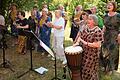 Tansaniachor unter der Leitung von Uwe Feulner beim Chorfest Rottenbauer.
