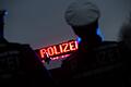 Illustration - Polizei       -  Die Täter sind auf der Flucht. (Symbolbild)