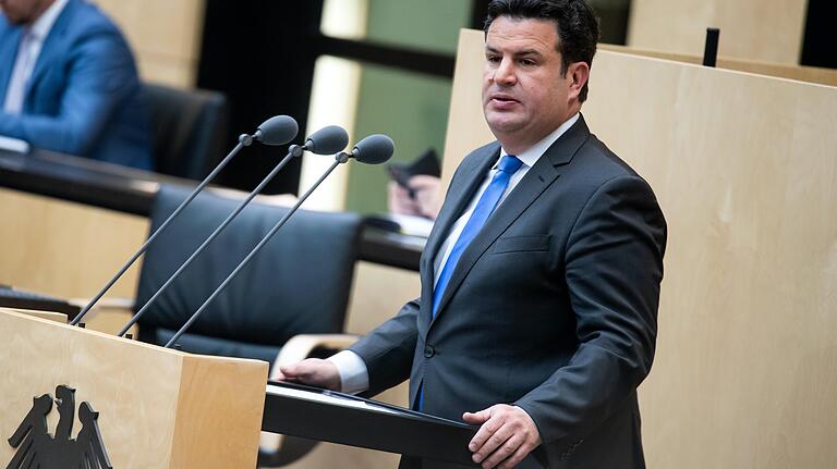 Ebba-Karina Sander, Geschäftsführerin des Ayurveda-Zentrums (Bad Bocklet und Bad Kissingen) hat einen Brandbrief an Arbeitsminister Hubertus Heil geschickt. Unser Bild zeigt Heil bei einer Plenarsitzung des Bundesrats vor vier Wochen Ebba-Karina Sander, Geschäftsführerin des Ayurveda-Zentrums (Bad Bocklet und Bad Kissingen) hat einen Brandbrief an Arbeitsminister Hubertus Heil geschickt. Unser Bild zeigt Heil bei einer Plenarsitzung des Bundesrats vor vier Wochen