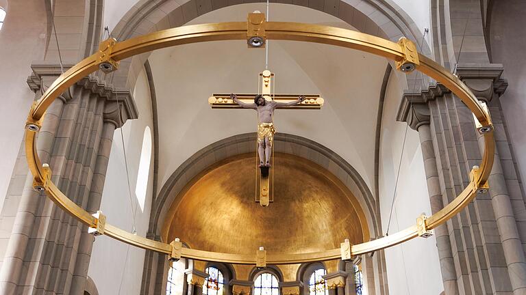 Die Heilig-Geist-Kirche ist wegen ihrer historischen Bedeutung und als Stadtpfarrkirche wohl in ihrem Bestand geschützt. Für andere Kirchen in der Stadt Schweinfurt gilt das nicht. Die Heilig-Geist-Kirche ist wegen ihrer historischen Bedeutung und als Stadtpfarrkirche wohl in ihrem Bestand geschützt. Für andere Kirchen in der Stadt Schweinfurt gilt das nicht.