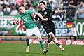 Breite Brust? Der FC Schweinfurt 05 (links Joshua Endres) hat die Meisterschaftsentscheidung selbst in der Hand - und im Saisonendspurt die Fans zahlreich hinter sich.