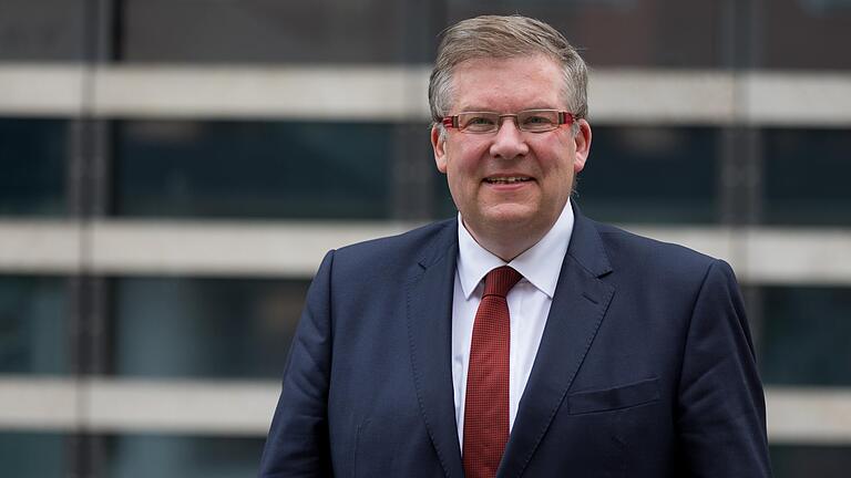 Der SPD-Landtagsabgeordnete Volkmar Halbleib aus Ochsenfurt sagt: 'Einsatz muss erfolgen ohne Ansehen der Person, rein fachbezogen.' Der SPD-Landtagsabgeordnete Volkmar Halbleib aus Ochsenfurt sagt: 'Einsatz muss erfolgen ohne Ansehen der Person, rein fachbezogen.'