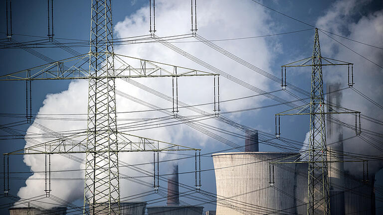 Das Braunkohlekraftwerk Neurath in Nordrhein-Westfalen Das Braunkohlekraftwerk Neurath in Nordrhein-Westfalen