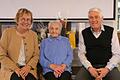 Rosa Räth (Mitte) aus Gemeinfeld feierte&nbsp; 95. Geburtstag. Dazu gratulierten die stellvertretende Landrätin Birgit Bayer (links) und Burgpreppachs Zweiter Bürgermeister Reinhold Klein (rechts).