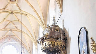 Ein Schmuckstück: Die prächtige Barockkanzel. Ein Schmuckstück: Die prächtige Barockkanzel.