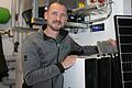 Dieter Esau aus Bad Neustadt ist Heizungsbauer und Elektroingenieur. Er kennt Tipps , wie jeder in Haus oder Wohnung Strom und Heizwärme sparen kann. Das Foto zeigt ihn im Technikraum seiner Firma Adites.