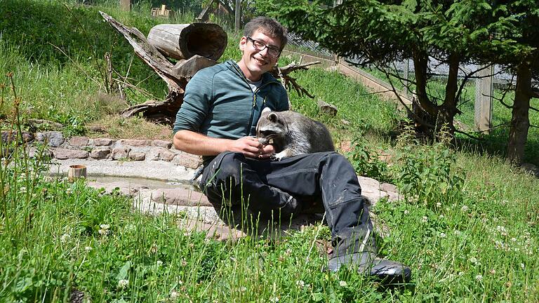 Im Gersfelder Wildpark hat Leiter Julian Kusak viele Ideen für die Weiterentwicklung des Ausflugzieles. Im Gersfelder Wildpark hat Leiter Julian Kusak viele Ideen für die Weiterentwicklung des Ausflugzieles.