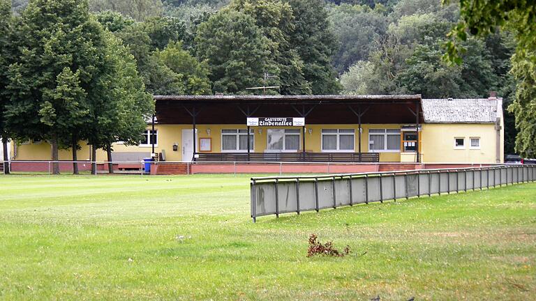 Der Sportverein erhielt nicht nur Lob, sondern auch einen freiwilligen Zuschuss in Höhe von 5000 Euro. Der Sportverein erhielt nicht nur Lob, sondern auch einen freiwilligen Zuschuss in Höhe von 5000 Euro.