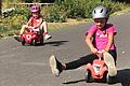 Schnell unterwegs waren die Kinder und Jugendlichen bei der Ferienspaß-Aktion der DJK-Sportjugend Schwemmelsbach, denn bei der Bobby-Car-Rallye ging es mit dem Rutschauto den Berg hinunter.