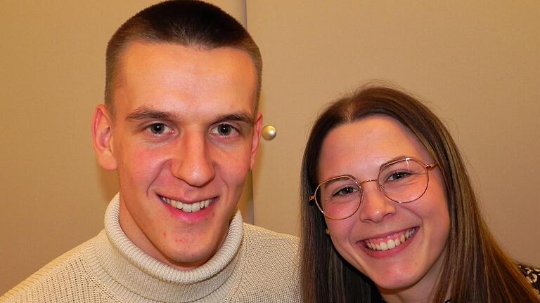 Glück im Doppelpack. Florian Dietz und Melanie Müller. Glück im Doppelpack. Florian Dietz und Melanie Müller.