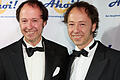 Neujahrsempfang 'Ahoi! 2013' in Hamburg       -  Frederik Braun (l.), der kreative Kopf der Hamburger Olympia-Befürworter - hier gemeinsam mit seinem Zwillingsbruder Gerrit Braun.
