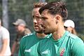 Adrian Dußler (hinten) und Felix Lehrmann gewannen mit dem TSV Abtswind in der Fußball-Bayernliga Nord bei Aufsteiger FC Eintracht Münchberg mit 1:0. Dußler erzielte das Tor für die Abtswinder.