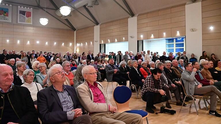 Voll besetzt war die TG-Halle beim Neujahrsempfang der Marktgemeinde.