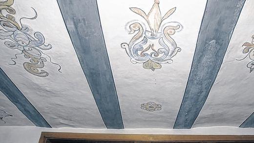 Farbenfroh: Diese Malereien zieren nach der Restaurierung nun wieder das Innere des einst jüdischen Hauses. Farbenfroh: Diese Malereien zieren nach der Restaurierung nun wieder das Innere des einst jüdischen Hauses.