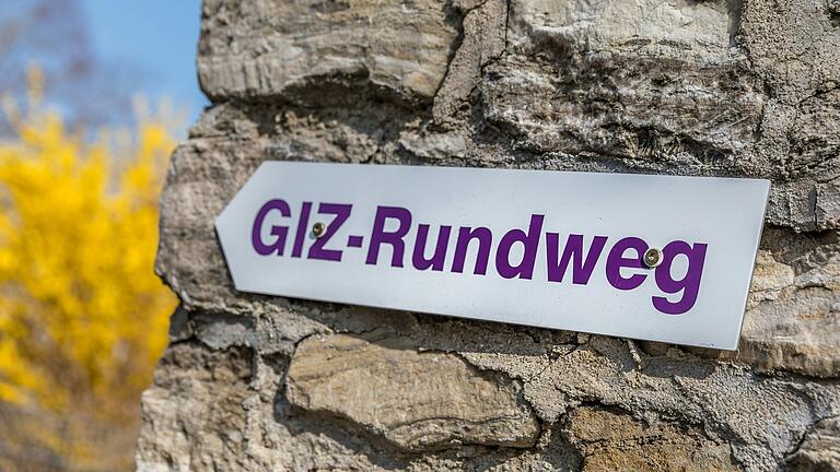 Unterwegs auf dem rund 7 Kilometer langen Gipsrundweg in Sulzheim. Unterwegs auf dem rund 7 Kilometer langen Gipsrundweg in Sulzheim.