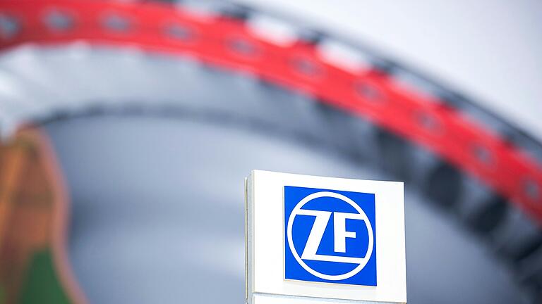 An den großen Herstellern hängen auch viele Zulieferer. Die gesamte Branche strauchelt. Jetzt haben sich Vertreter wichtiger Automobilstädte zusammengetan und fordern die EU-Kommission dazu auf, zu handeln.