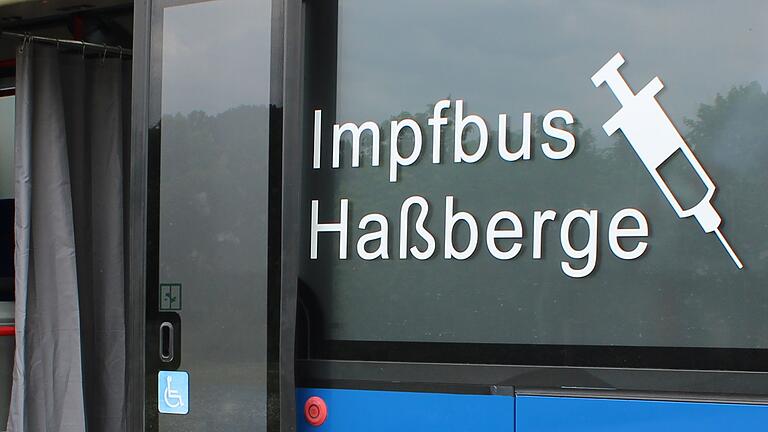 Der Impfbus ist noch bis Juli im Kreis Haßberge unterwegs. Die Redaktion listet auf, wo der Impfbus in den kommenden Tagen Halt macht.