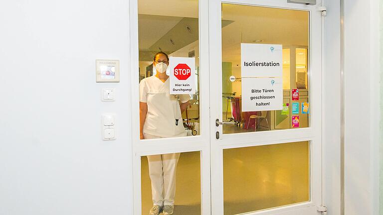 Die Krankenhäuser im Landkreis sind auf die zweite Corona-Welle vorbereitet. Für die Behandlung von Covid-Patienten wurden, wie hier im St.-Josefs-Krankenhaus, eigene Isolierstationen eingerichtet. Die Krankenhäuser im Landkreis sind auf die zweite Corona-Welle vorbereitet. Für die Behandlung von Covid-Patienten wurden, wie hier im St.-Josefs-Krankenhaus, eigene Isolierstationen eingerichtet.