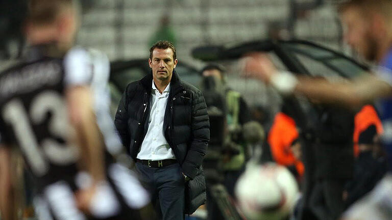 Markus Weinzierl       -  Hochzufrieden mit dem Auswärtssieg seiner Mannschaft: Trainer Markus Weinzierl. Foto: Ina Fassbender