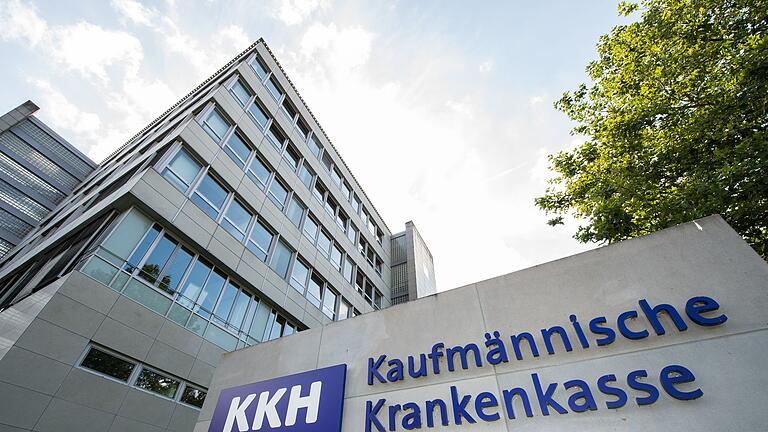 Kaufmännische Krankenkasse (KKH)       -  Der KKH ist nach eigenen Angaben in Bayern im Jahr 2023 ein Betrugsschaden in Höhe von gut 1,8 Millionen Euro entstanden.