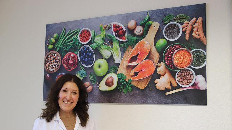 Dr. Nagham Soda leitet als Ernährungsmedizinerin die neue Ernährungspraxis am Rhön-Klinikum Bad Neustadt.