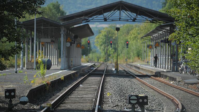 Unter den Pünktlichsten im Freistaat: Der Bad Kissinger Bahnhof ist das Zentrum des Kissinger Sterns. Ein Angebot im Schienenregionalverkehr, das die Erfurter Bahn im Auftrag der Bayerischen Eisenbahngesellschaft bietet.