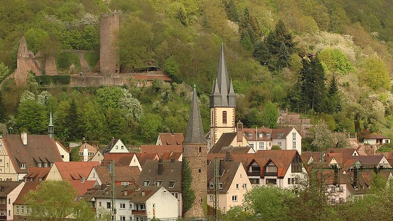 Gemünden: Die Stadt mit dem schmucken Stadtbild verliert seit&nbsp; Jahren Bürgerinnen und Bürger, inzwischen ist die Marke von 10 000 Einwohnern nach unten durchbrochen.