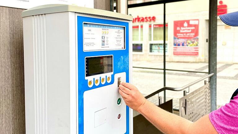 Eine der Forderungen im Antrag der CSU-Fraktion: die Überarbeitung des Parkautomatennetzes und Anpassung der Zahlungsmöglichkeiten an die heutige Zeit. Eine der Forderungen im Antrag der CSU-Fraktion: die Überarbeitung des Parkautomatennetzes und Anpassung der Zahlungsmöglichkeiten an die heutige Zeit.