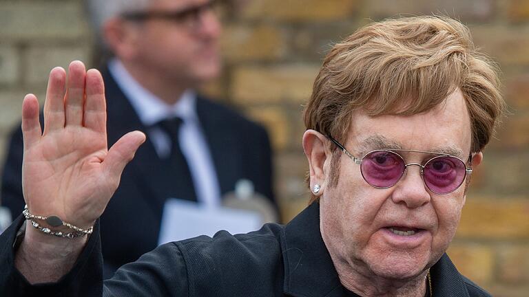 Elton John       -  Pop-Legende Elton John hat nach eigenen Worten &bdquo;noch nie so viel Glück empfunden wie jetzt&rdquo;.