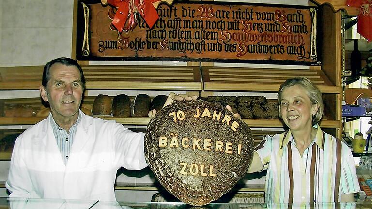 Das wurde im August 2006 groß gefeiert: 70 Jahre Bäckerei Zoll in Winkels. Im Bild Edwin und Helga Zoll.