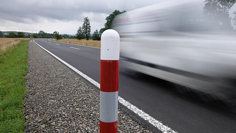 An sieben Tagen in der Woche für jeweils 24 Stunden zählen solche Pfosten den Verkehr.