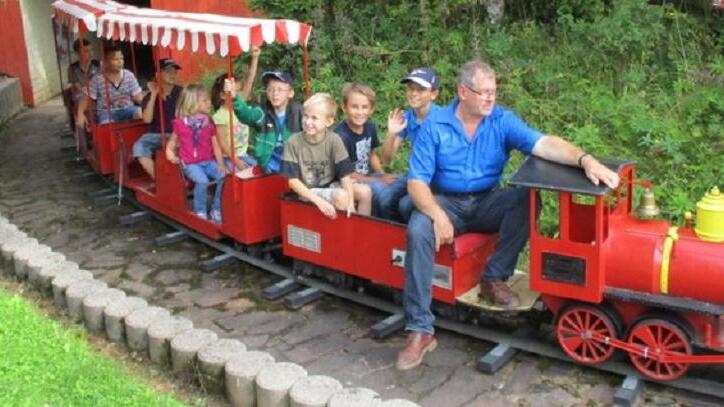 Die Kinder aus dem weißrussischen Shitkowitschi fühlen sich immer recht wohl bei ihrem Erholungsaufenthalt in Rhön-Grabfeld. Ein Besuch im Erlebnispark Sambachshof (im Bild) steht seit vielen Jahren auf dem Veranstaltungsprogramm.FOTO: Margit Benkert