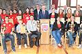 Freuen sich über die Auszeichnungen zur Sportlerehrung 2022 der Stadt Ochsenfurt: Hinten von links: Rosa Behon (2. Bürgermeisterin), Tilo Hemmert (3. Bürgermeister), (Handballerinnen) Marieke Wirtz, Klara Götz, Milla Sennefelder, Hanna Meyer, Pauline Öchsner, Eva Pregitzer, Sophia Bach (es fehlen: Luisa Seißinger und Pauline Wirsching), Otmar Reißmann (Sportreferent), Bürgermeister Peter Juks, Benjamin Flammersberger, (Turnerinnen) Tabea Bermich, Carina Baumann, Landrat Thomas Ebert, Magdalena Gebhardt, Lilly Heinz, Rebecca Heizenröther (es fehlt Clara Spänkuch), Christof Braterschofsky (hinten rechts - Sportreferent).

Sitzend von links: Christian Dürr, Jon Urkiaga, Patrick Karl, Magdalena Wehrwein, Ulrike Roe, Hanna Krämer.