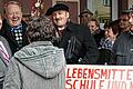 Gegen die dann doch unabwendbare Vollsperrung der Gemündener Mainbrücke demonstrierten im Dezember 2013 vor allem Bürger aus den linksmainischen Stadtteilen vor dem Rathaus.
