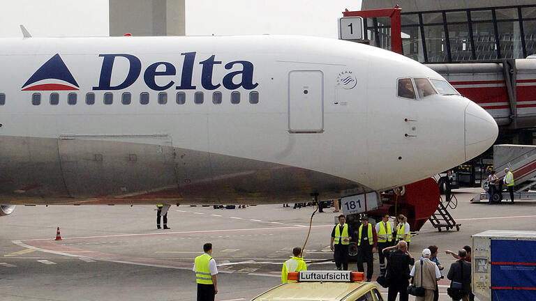Delta Air Lines.jpg       -  Ein Flugzeug von Delta Airlines verlor in den USA kurz vor dem Start ein Rad.