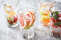Wasser mit Früchten.jpeg       -  Wasser mit Kräuter- und Fruchtgeschmack: Mit ihrem 'Lieblingswasser' hatte die Frischemanufaktur Erfolg. Jetzt musste der Betrieb eingestellt werden.