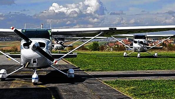 Erneute Starterlaubnis: Heuer musste das Muttertagsfliegen auch in Hettstadt ausfallen. Nun hat das Bundesverkehrsministerium wieder grünes Licht dafür gegeben. Erneute Starterlaubnis: Heuer musste das Muttertagsfliegen auch in Hettstadt ausfallen. Nun hat das Bundesverkehrsministerium wieder grünes Licht dafür gegeben.