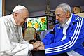 Pope Francis meets Fidel Castro in Havana       -  Händedruck: Papst Franziskus und Kubas Ex-Staatschef Fidel Castro.