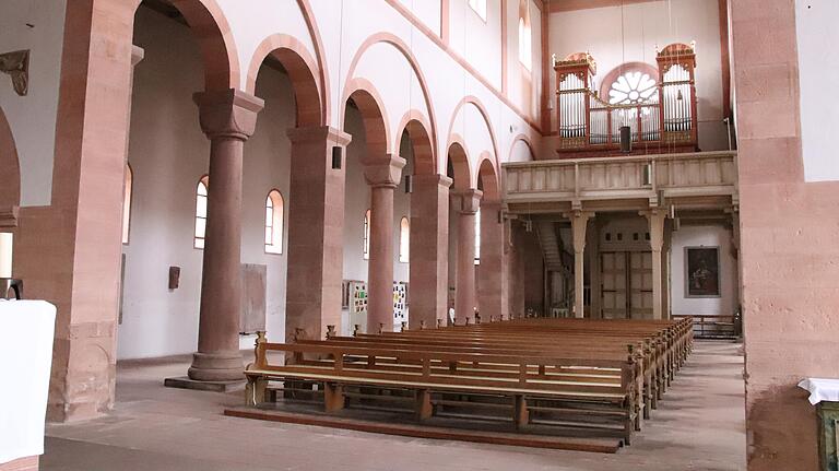 Der Innenraum der Pfarrkirche St. Michael und St. Gertraud Neustadt.&nbsp;